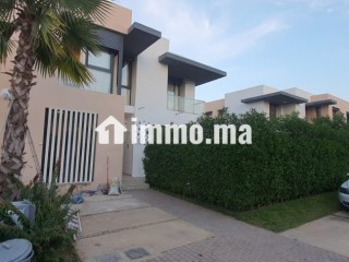 Magnifique villa à vendre à Dar Bouazza. Surface de 160 m². Bien meublé - Villa à vendre - Dar Bouazza