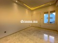 tres-bel-appartement-en-location-a-racine-4-pieces-confortables-systeme-de-parabole-et-residence-securisee-small-8