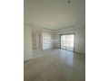 superbe-appartement-avec-vue-sur-piscine-et-jardin-small-2