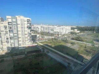 Superbe appartement avec vue sur piscine et jardin ‍️ - Appartement à louer - Rabat