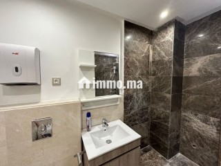 Beaux bureaux à louer à Bourgogne Ouest. Surface de 65 m². Avec ascenseur - Bureau à louer - Casablanca