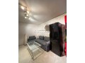 studio-chic-piscine-emplacement-ideal-small-2
