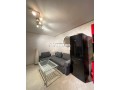 studio-chic-piscine-emplacement-ideal-small-4