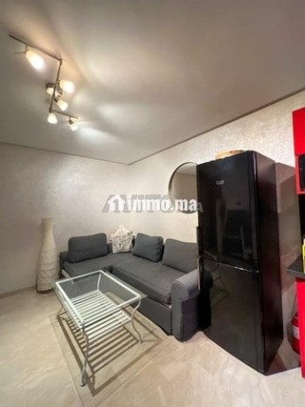studio-chic-piscine-emplacement-ideal-big-4