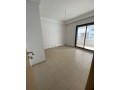 bel-appartement-vide-small-1