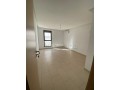 bel-appartement-vide-small-6