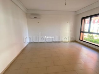 Bel appartement vide - Appartement à louer - Casablanca