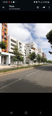 bel-appartement-vide-big-15