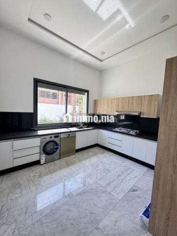 villa-meuble-neuve-a-louer-big-4