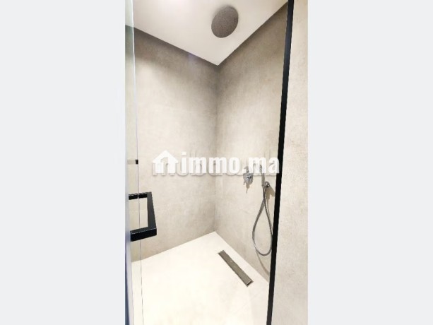 studio-neuf-meuble-42m2-2e-etg-garage-princesses-big-6