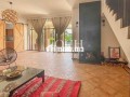 villa-fusionnant-modernite-et-tradition-small-9