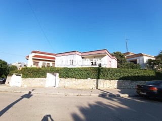 maison-de-luxe-a-vendre-a-moujahidine-5-chambres-agreables-bien-meuble