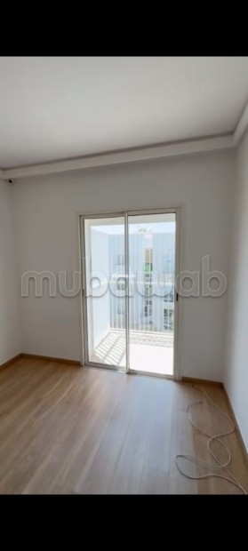 Superbe appartement à louer à Sidi Maarouf. 4 pièces. Service de concierge, cheminée - Location Immobilier - Casablanca - photo 6