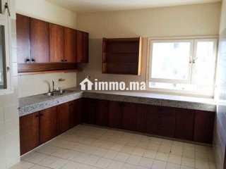 Bel appartement avec terrasse en haut Agdal - Appartement à louer - Rabat