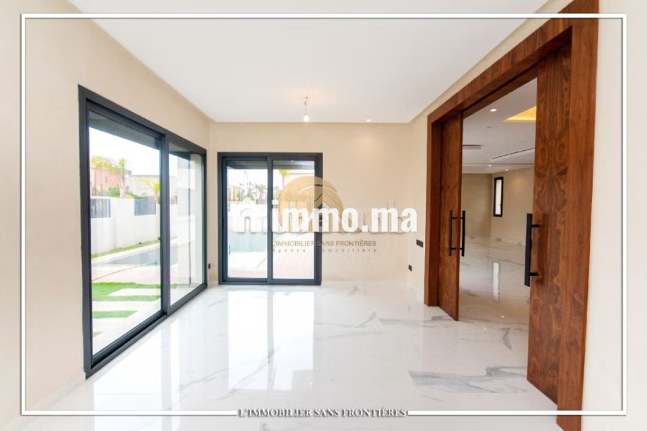 Villa moderne vide à louer, résidence golfique, piscine et jardin privés, Route Ourika - Location Immobilier - Marrakech - photo 6