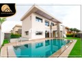 villa-moderne-vide-a-louer-residence-golfique-piscine-et-jardin-prives-route-ourika-small-0