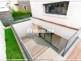Villa moderne vide à louer, résidence golfique, piscine et jardin privés, Route Ourika - Villa à louer - Marrakech