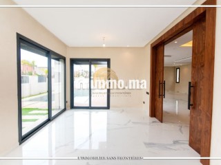 Villa moderne vide à louer, résidence golfique, piscine et jardin privés, Route Ourika - Villa à louer - Marrakech