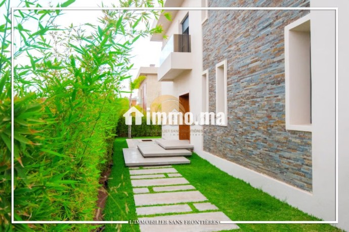 villa-moderne-vide-a-louer-residence-golfique-piscine-et-jardin-prives-route-ourika-big-1