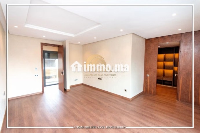 villa-moderne-vide-a-louer-residence-golfique-piscine-et-jardin-prives-route-ourika-big-19