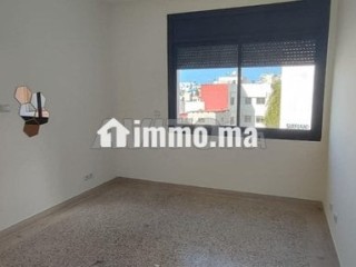 Un magnifique appartement à la place Pietri - Appartement à louer - Rabat