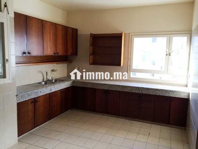Bel appartement avec terrasse en haut Agdal - Location Immobilier - Rabat - photo 4