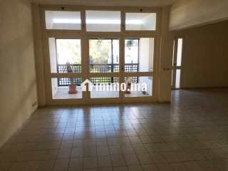 Bel appartement avec terrasse en haut Agdal - Appartement à louer - Rabat