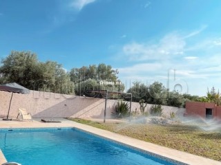 maison-de-luxe-a-louer-a-route-de-lourika-3-chambres-agreables-places-de-parking-et-terrasse