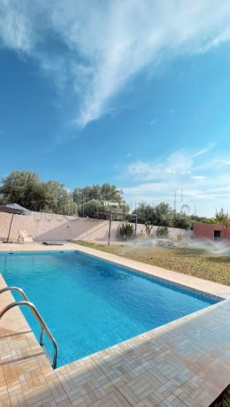 maison-de-luxe-a-louer-a-route-de-lourika-3-chambres-agreables-places-de-parking-et-terrasse-big-0