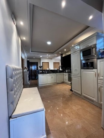 appartement-en-vente-a-tanger-city-center-3-pieces-conciergerie-a-disposition-systeme-de-climatisation-big-1