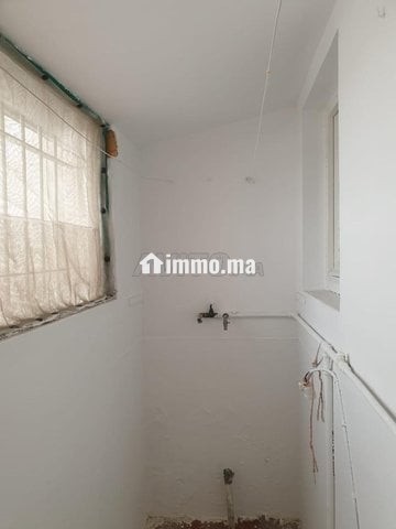 Studio loft vide twin center Gauthier)/ fille - Location Immobilier - Casablanca - photo 3