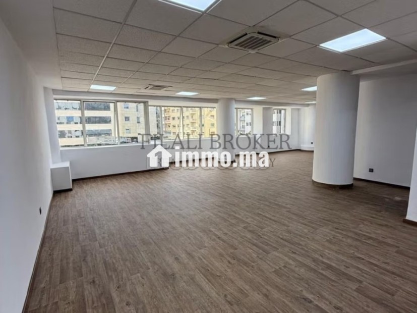 Super plateau bureau à louer aménagé - Location Immobilier - Casablanca - photo 1