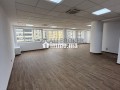 super-plateau-bureau-a-louer-amenage-small-0