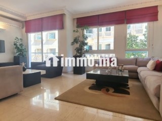 Top appartement VIDE avec terrasse - Appartement à louer - Casablanca