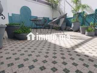 Top appartement VIDE avec terrasse - Appartement à louer - Casablanca