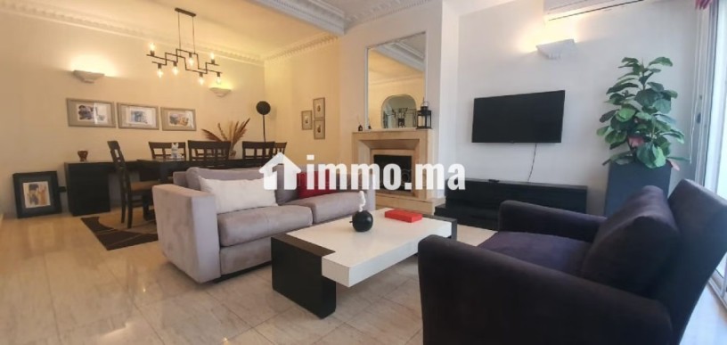 top-appartement-vide-avec-terrasse-big-9
