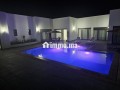 villa-2000m2-dont-350m2-habitables-piscine-hammam-small-0