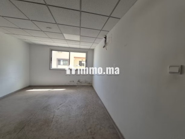 bureaux-a-louer-a-maarif-superficie-300-m2-ascenseur-et-terrasse-big-2