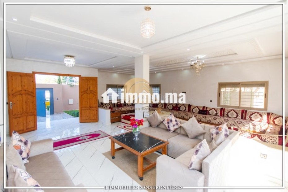 Villa spacieuse avec piscine et jardin à vendre à Targa - Vente Immobilier - Marrakech - photo 5