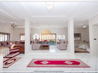 Villa spacieuse avec piscine et jardin à vendre à Targa - Villa à vendre - Marrakech