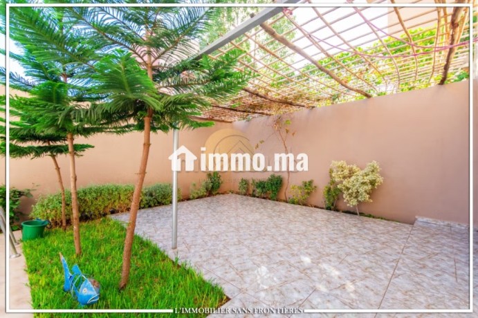 villa-spacieuse-avec-piscine-et-jardin-a-vendre-a-targa-big-16