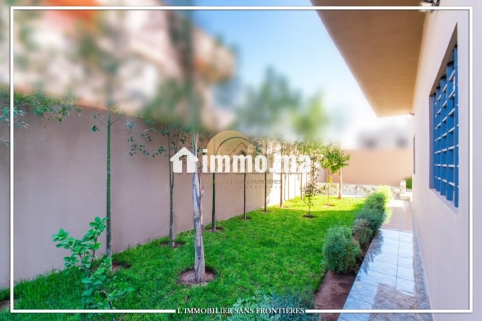villa-spacieuse-avec-piscine-et-jardin-a-vendre-a-targa-big-18