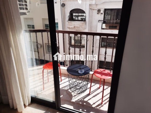 bel-appartement-en-location-a-triangle-dor-2-pieces-meuble-big-3