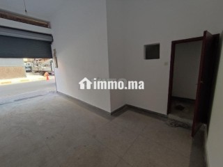 Magasin 139m2 plus Cave en Vente à Hay Adil Casa. - Local commercial à vendre - Casablanca