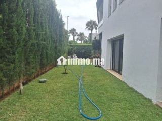 Villa de luxe à vendre à Dar Bouazza.
Surface de 420 m².
Jardin - Villa à vendre - Dar Bouazza