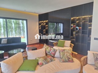 Villa de luxe à vendre à Dar Bouazza.
Surface de 420 m².
Jardin - Villa à vendre - Dar Bouazza