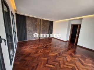 Villa de luxe à vendre à Dar Bouazza.
Surface de 420 m².
Jardin - Villa à vendre - Dar Bouazza