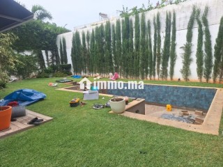 Villa de luxe à vendre à Dar Bouazza.
Surface de 420 m².
Jardin - Villa à vendre - Dar Bouazza