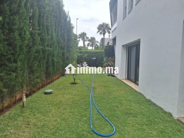 villa-de-luxe-a-vendre-a-dar-bouazza-surface-de-420-m2-jardin-big-9