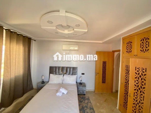 appartements-a-louer-a-chefchaouen-3-pieces-confortables-salon-traditionnel-et-systeme-dantenne-parabolique-big-2